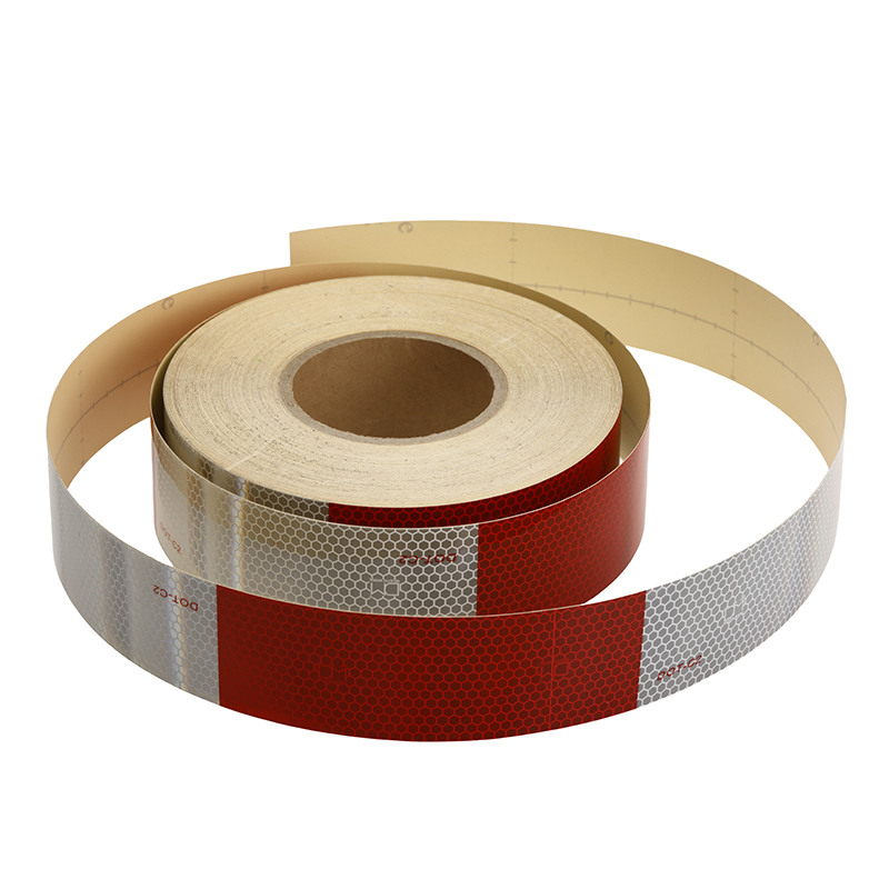 DM9320美国DOT-C2车身反光标识