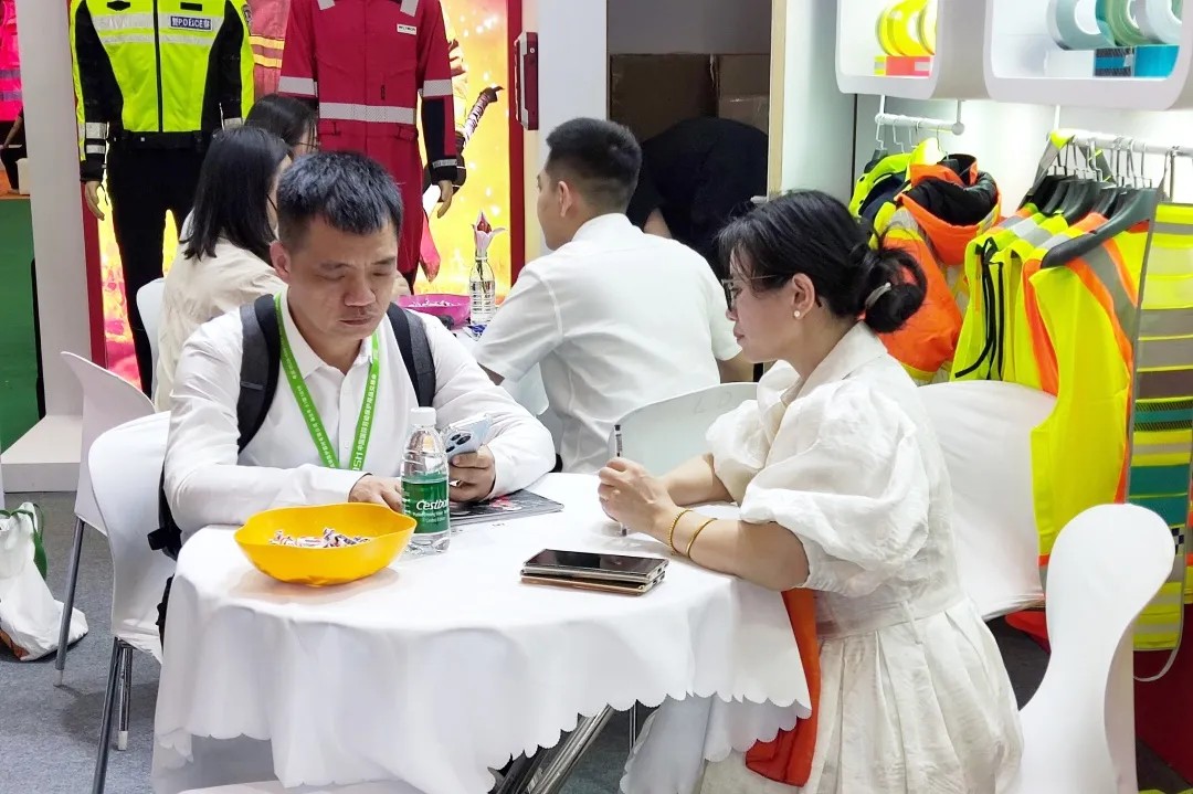 Bwin必赢光学上海劳保展3