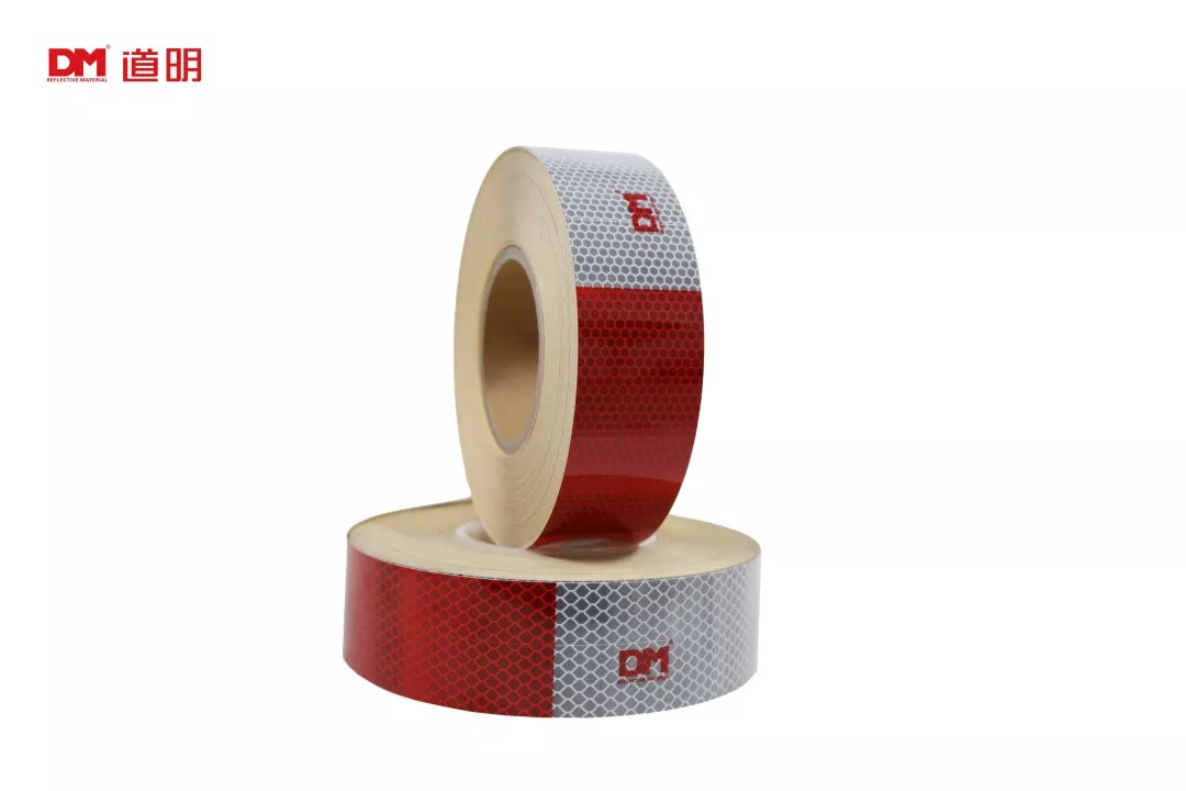 Bwin必赢车身贴2